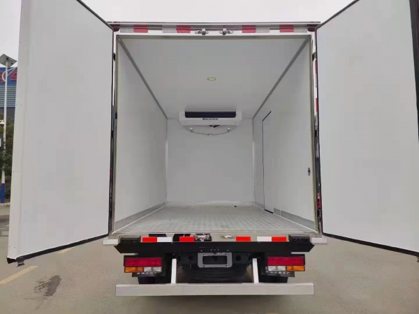 國六陜汽德龍K3000 4.2米冷藏車