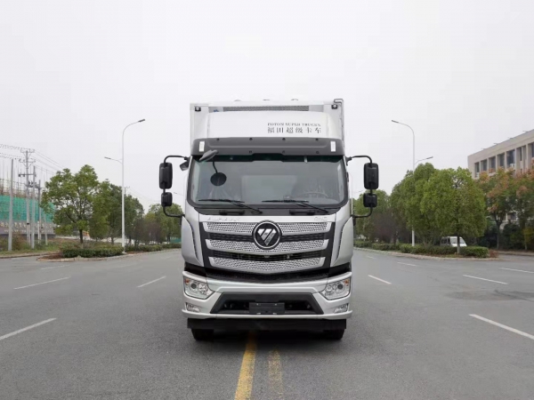 國(guó)六福田歐航6.6米冷藏車(chē)