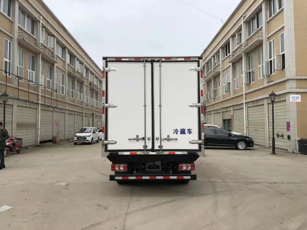 國六江淮駿鈴V5 4.2米冷藏車