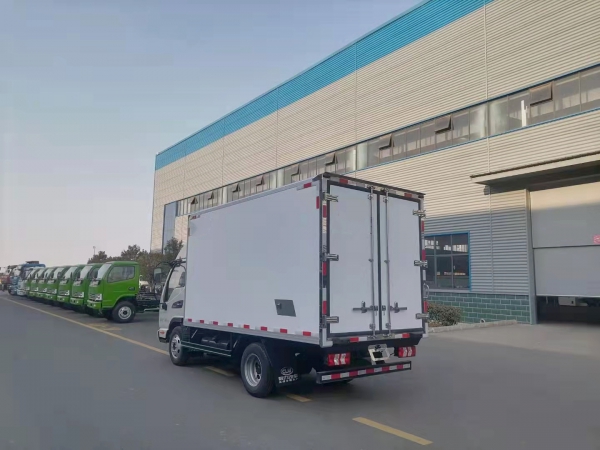 國六江淮康玲J3 3.7米冷藏車