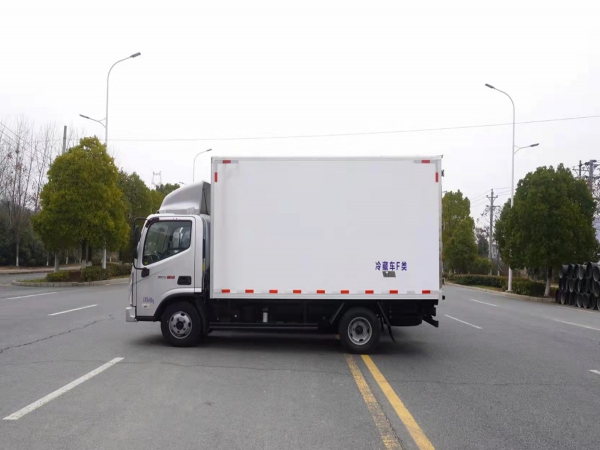 國六福田奧鈴4.2米冷藏車