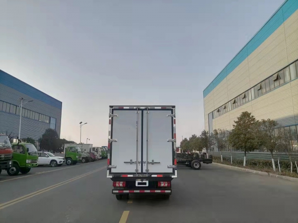 國六江淮康玲J3 3.7米冷藏車