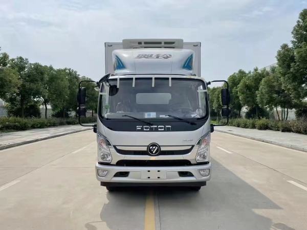 國六福田奧鈴5.1米冷藏車