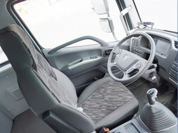 國六福田奧鈴大黃蜂6.6米冷藏車