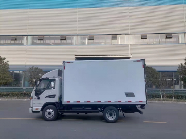 國六江淮康玲J3 3.7米冷藏車