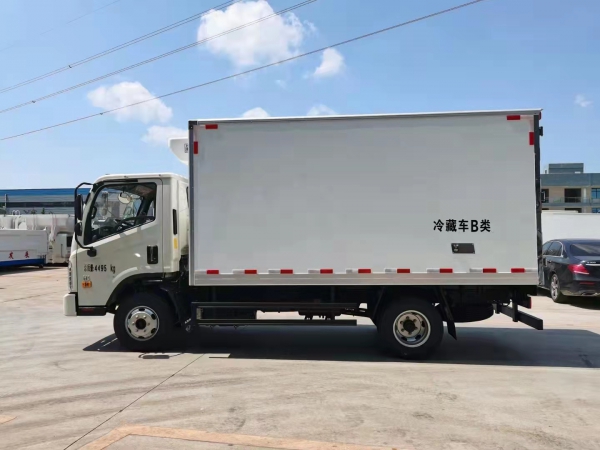 國六福田康瑞4.2米冷藏車