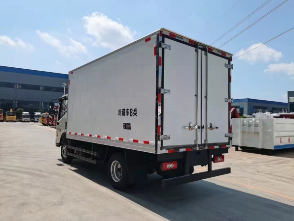 國六福田康瑞4.2米冷藏車