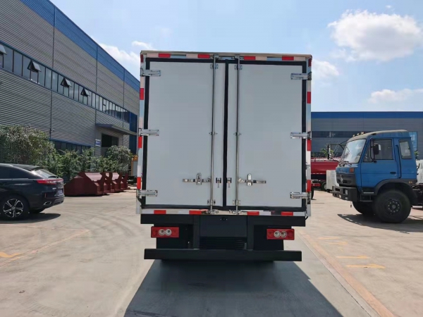 國六福田康瑞4.2米冷藏車