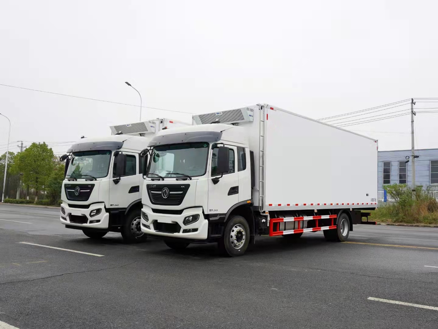 國(guó)六東風(fēng)天錦7.8米冷藏車