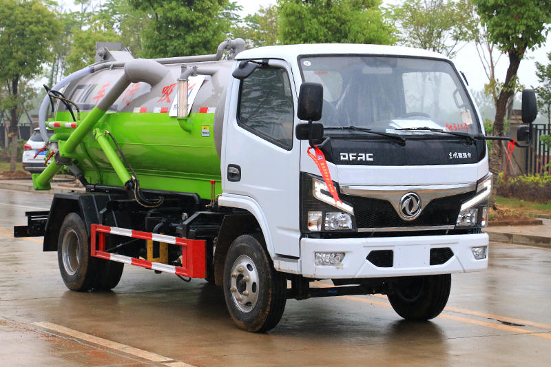 在操作吸污車(chē)時(shí)有哪些需要注意的？